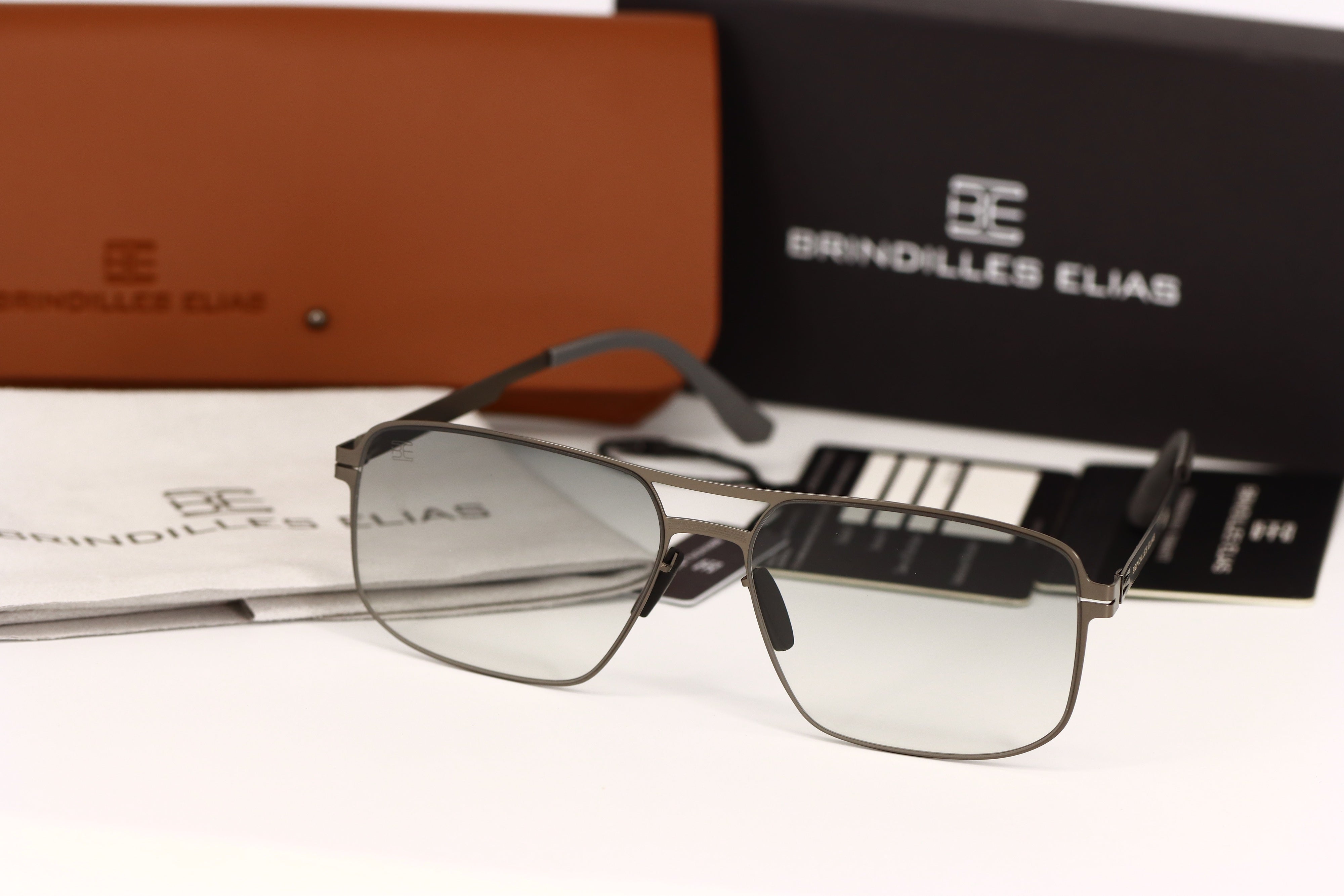 BES1126118-143C4