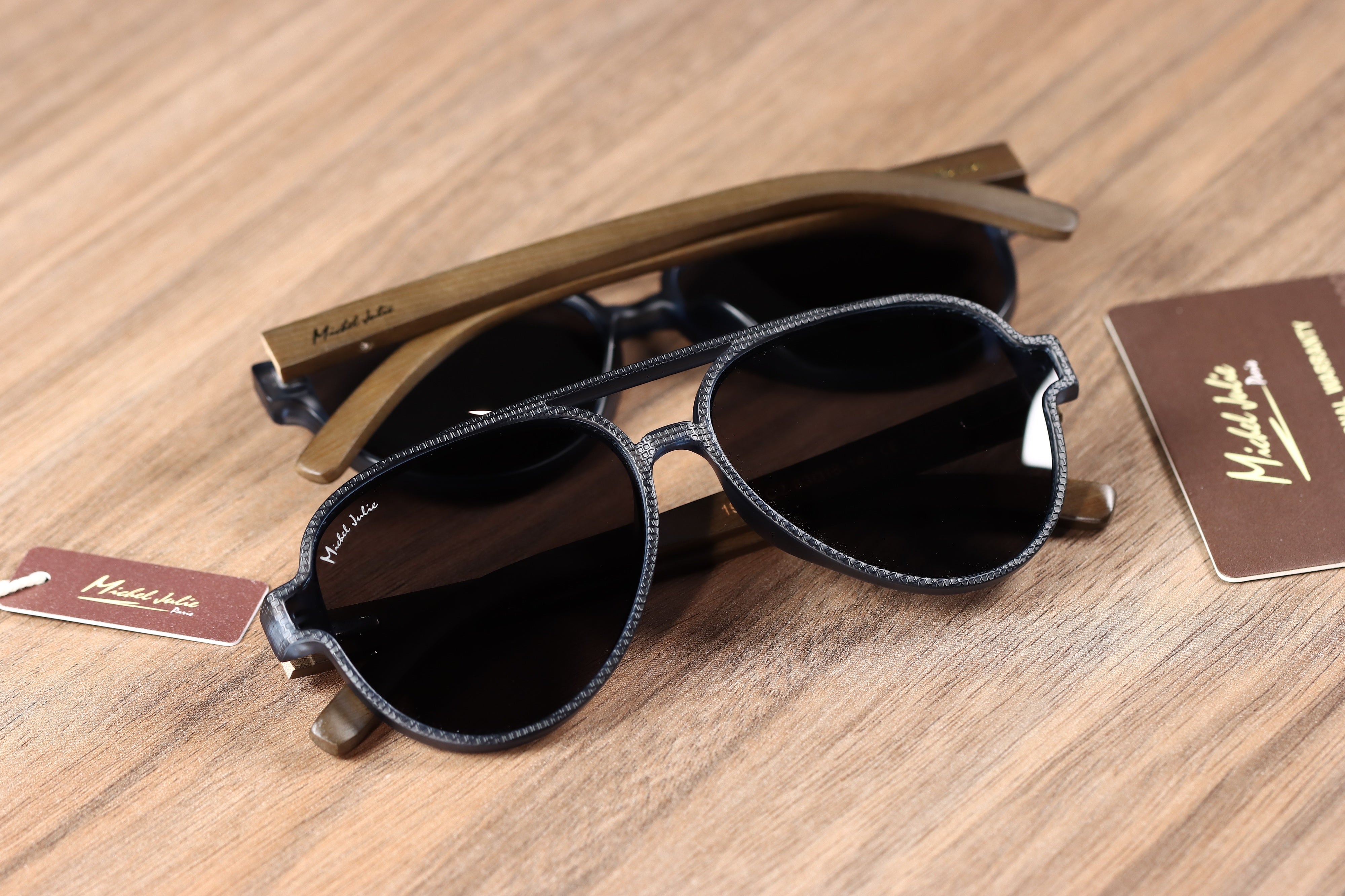 MJS19156316-142C2