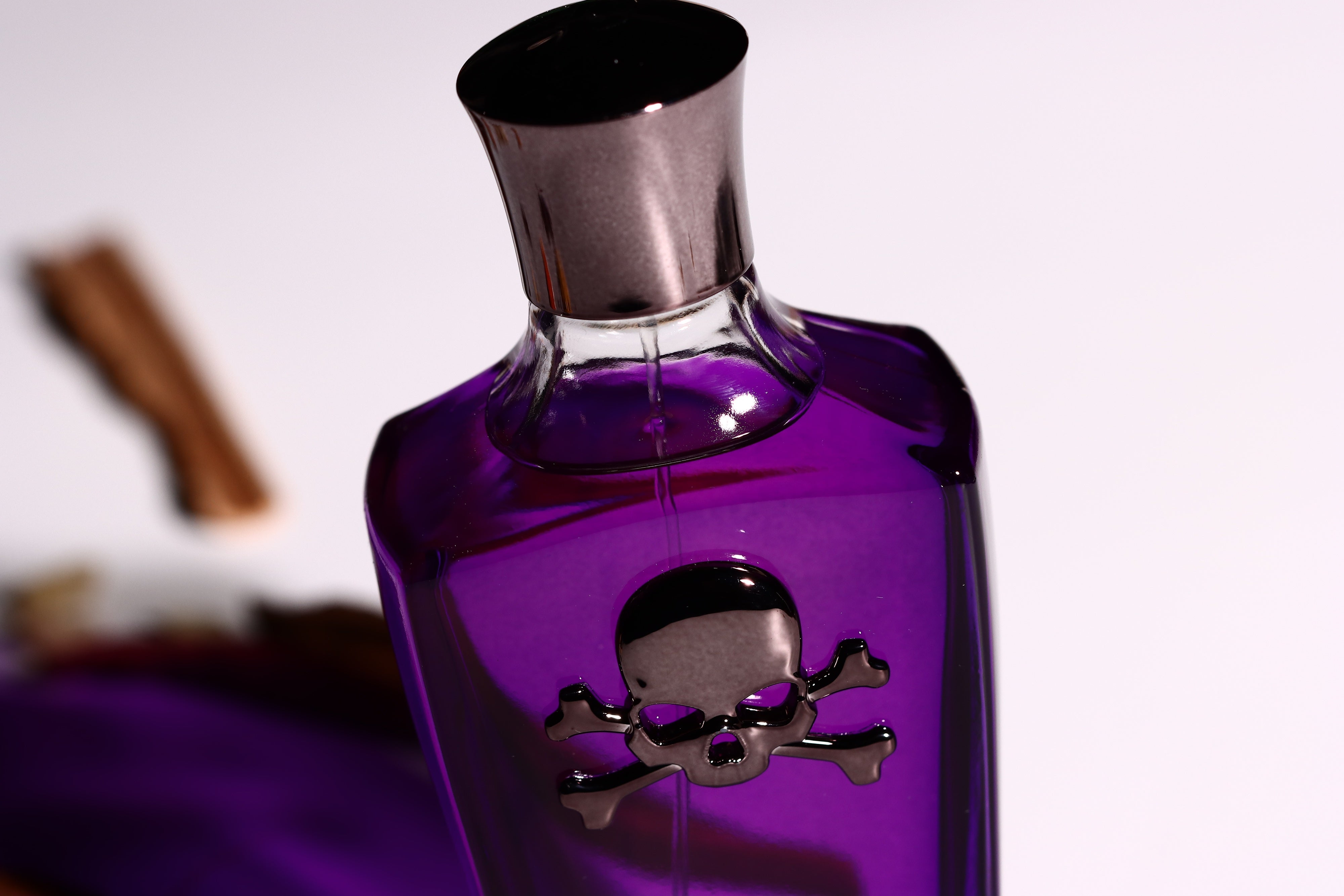 POLICE POTION ARSENIC FOR HER EDP