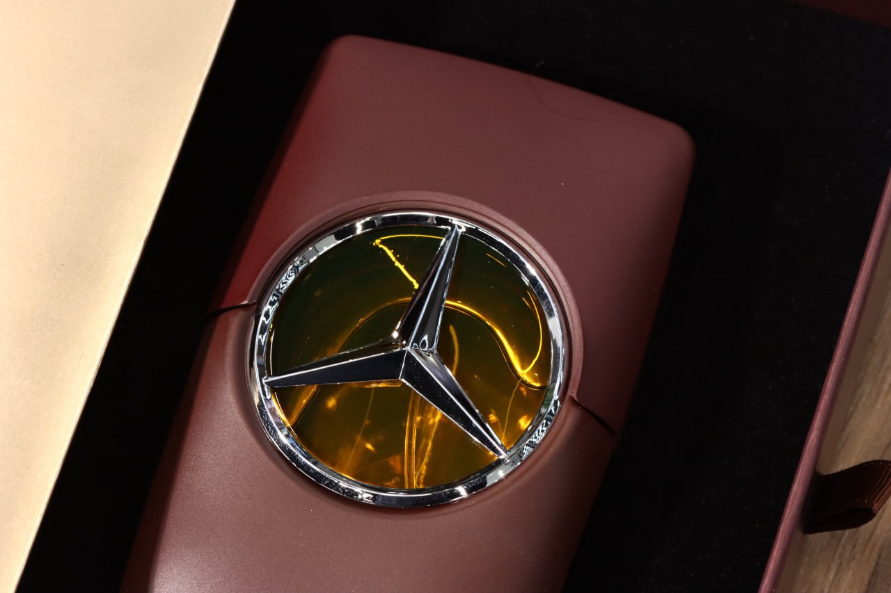 MERCEDES BENZ MAN PRIVATE M